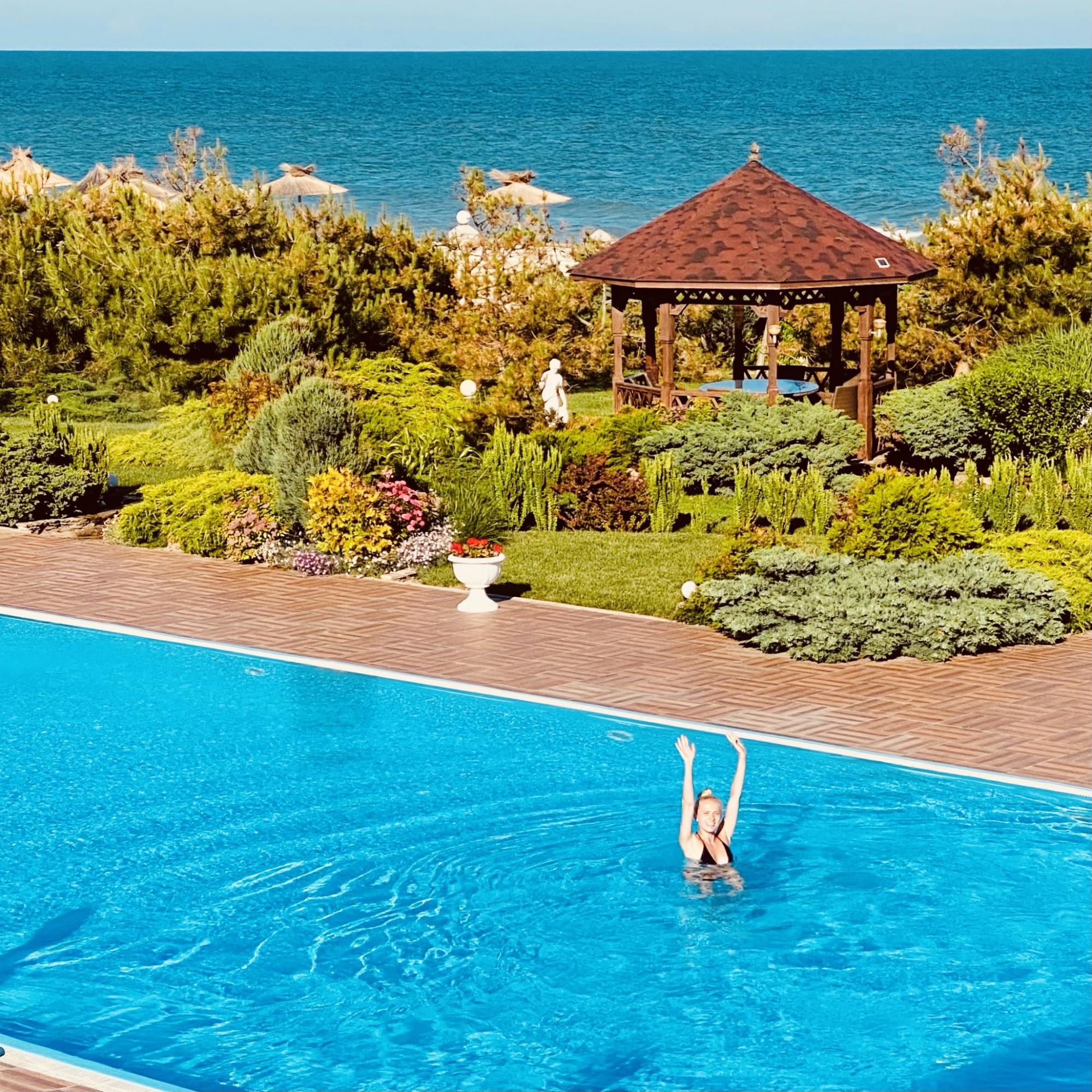 Анна Гресь об отдыхе в Бердянске с ребенком: &quot;Иногда ловили себя на мысли, что мы как будто бы где-то не в Украине&quot;